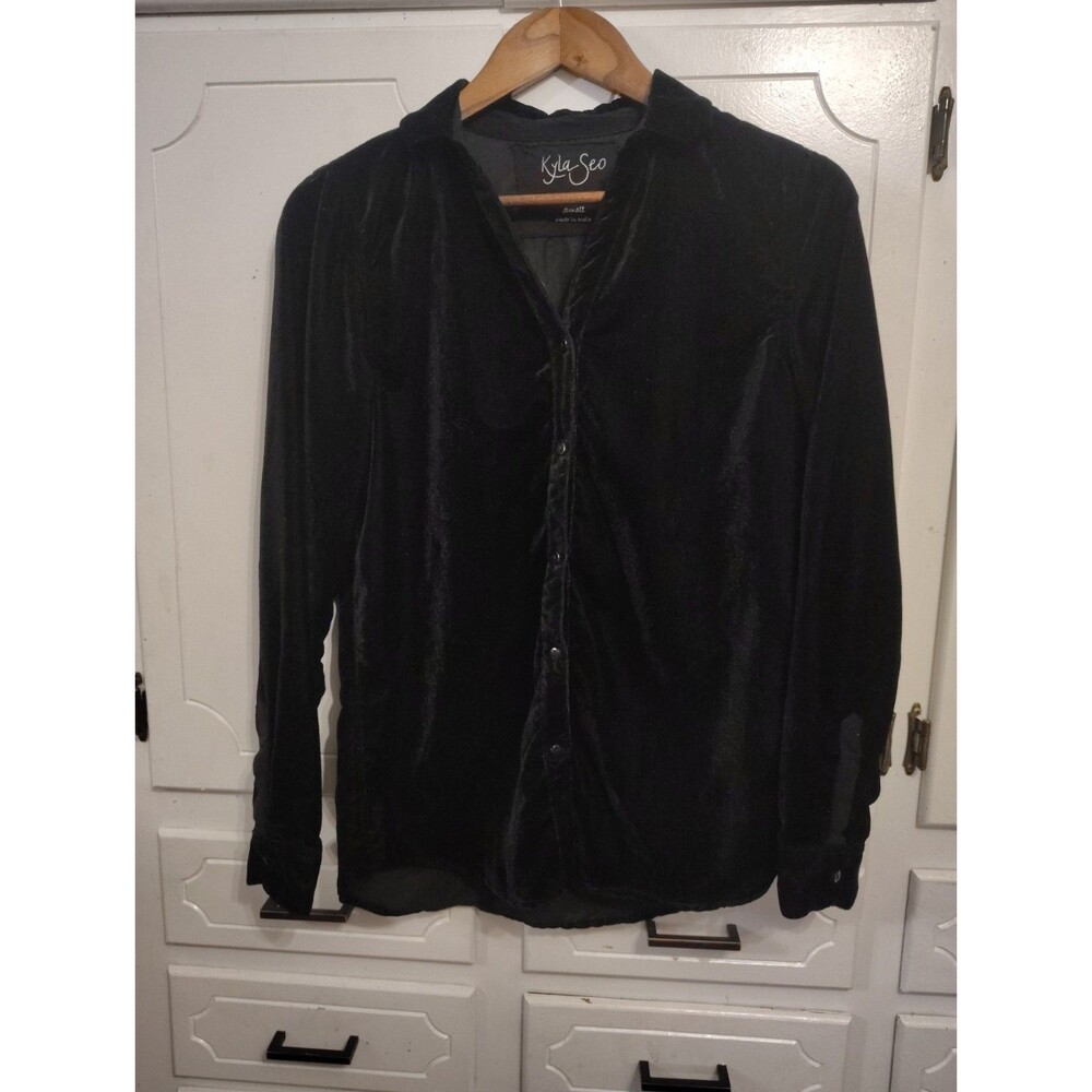 Kyla Seo Black Velvet Button Up Long Sleeve Shirt Top  V-neck Size Small